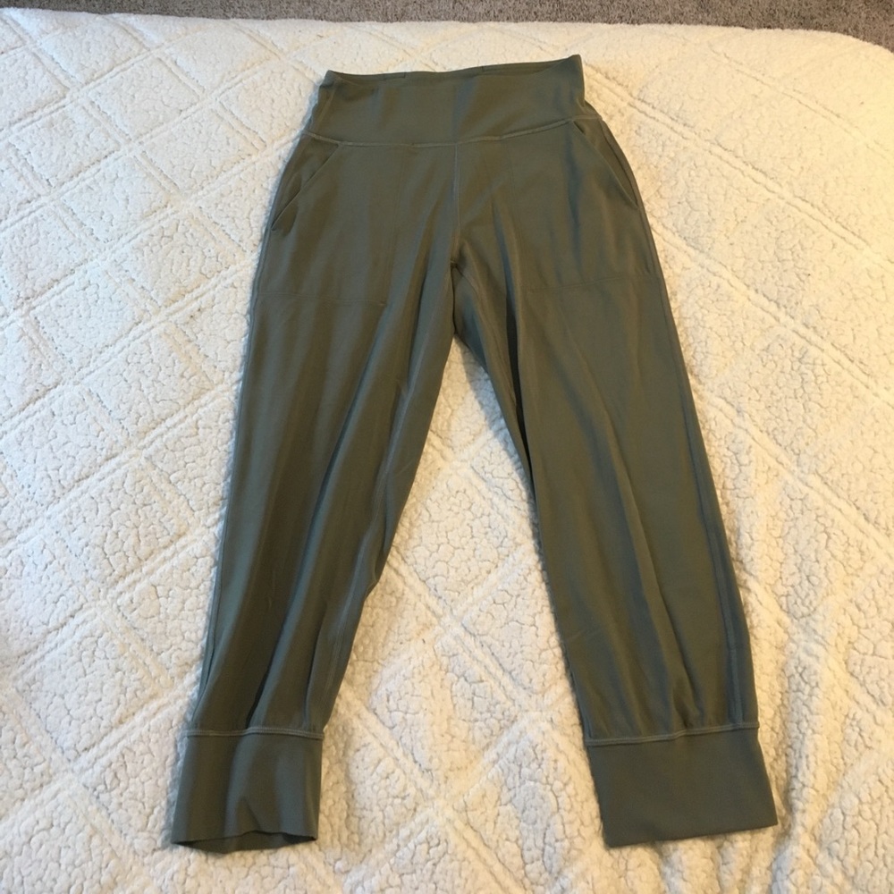 Lululemon Align Jogger Crop